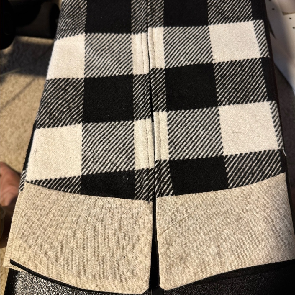 🎉NEW LISTING🎉 Wondershop Classic Black and White Checkered Tree Skirt - Picture 6 of 6
